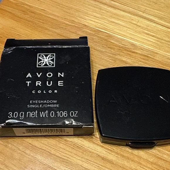 Avon True Color Single Eyeshadow - Black - Picture 2 of 3